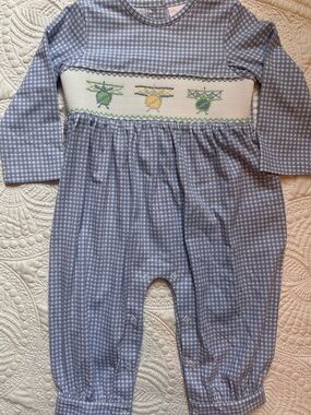 Stitchy Fish smocked airplane outfit. NWOT. 18mo